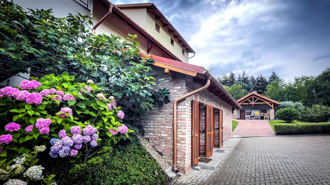 Dreiszker Apartmanház Olmod Exterior foto